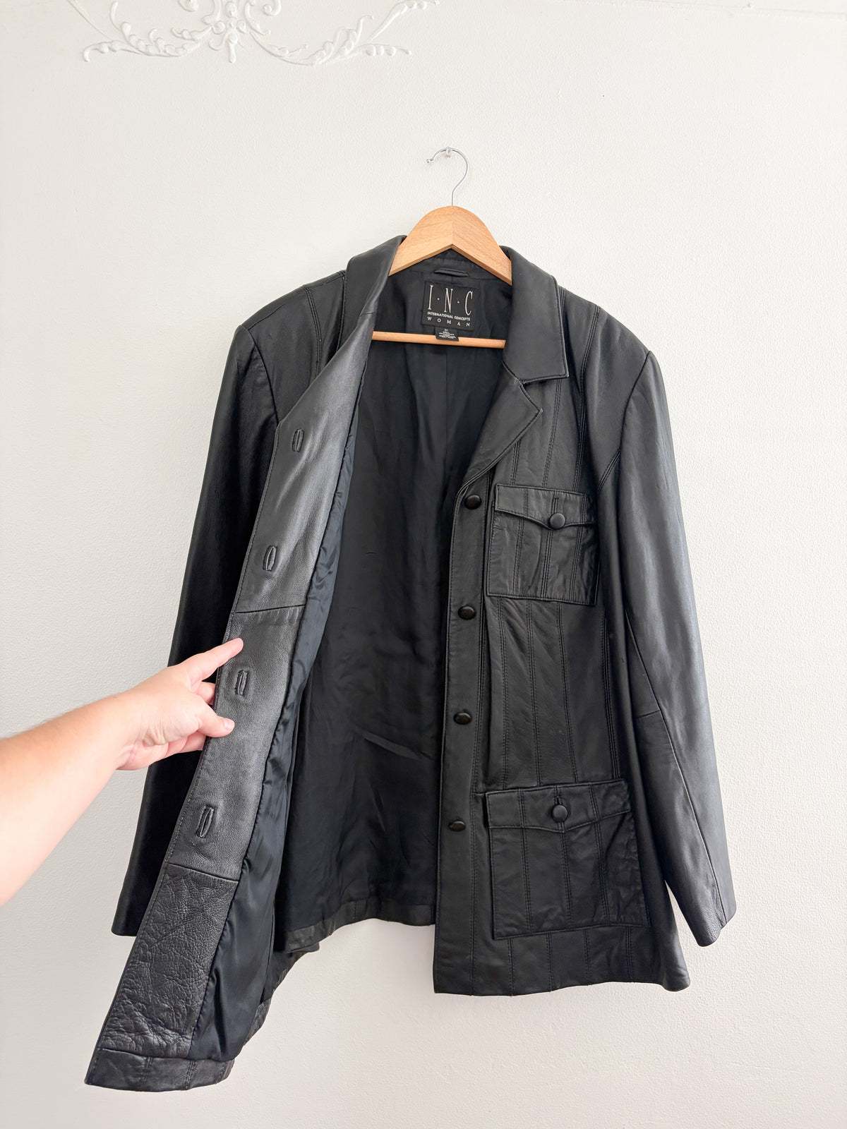 Vintage Black Leather Jacket (XXL)