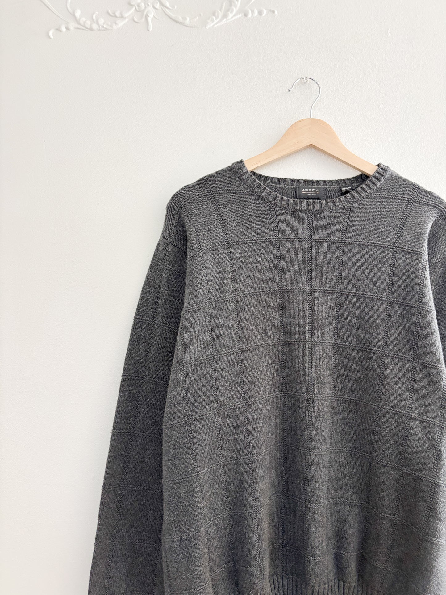 Grey Patterned Sweater (XL)