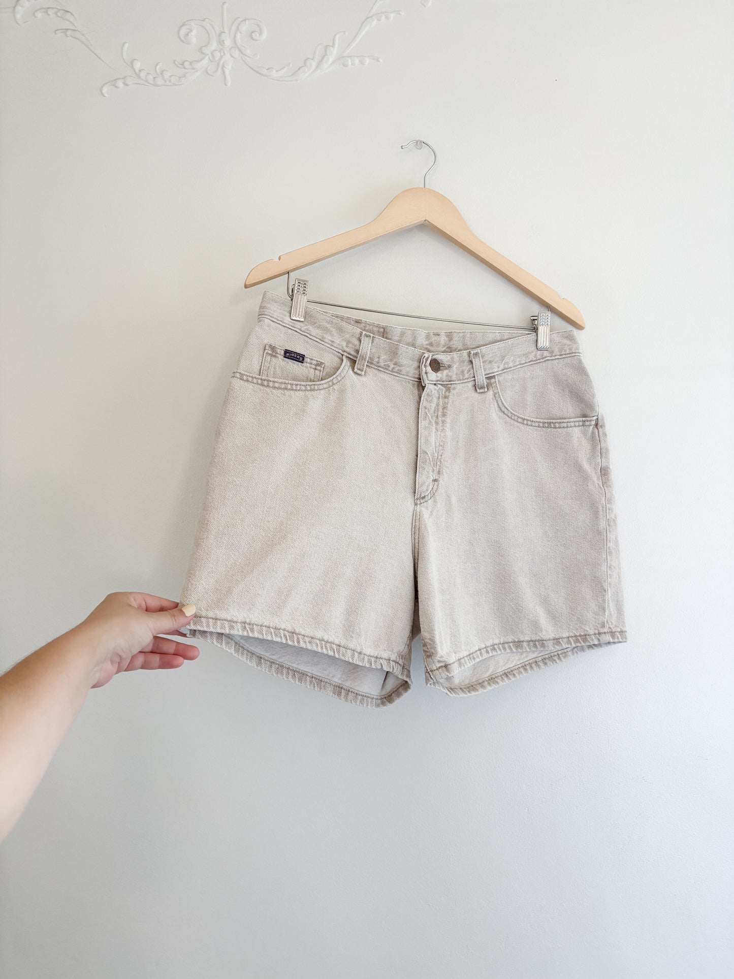 Vintage Riders Tan Shorts (32”)