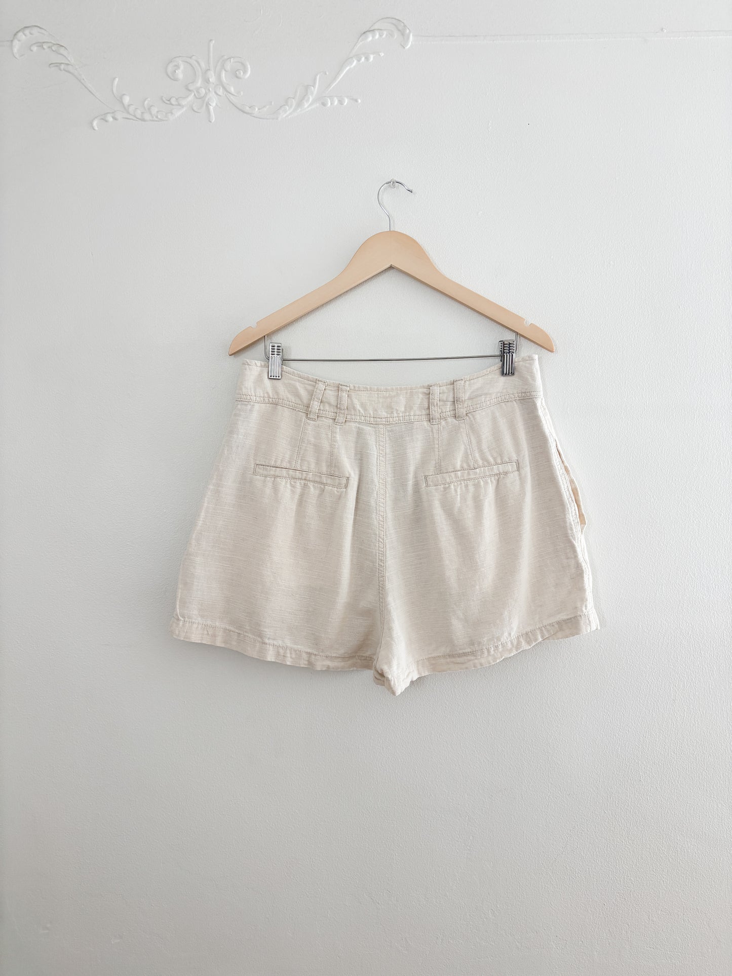 Free People Linen Blend Shorts (M)