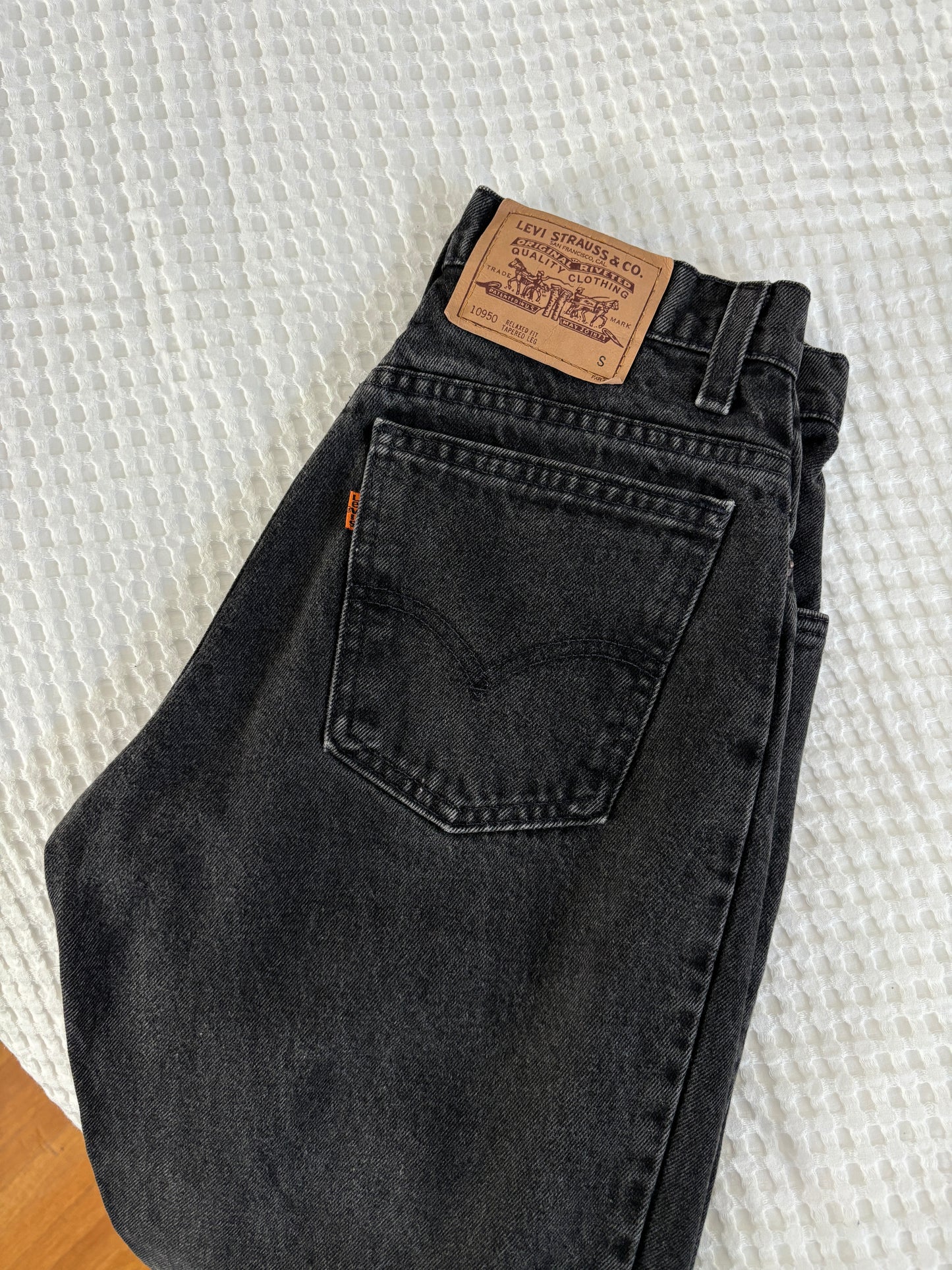 Vintage Orange Tab 950 Black Levi Jeans