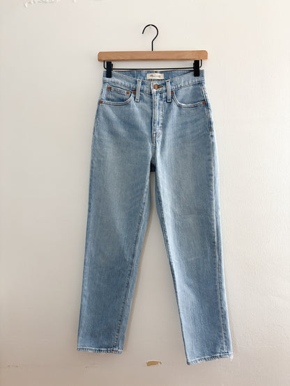 Madewell Classic Straight Jean (26”)