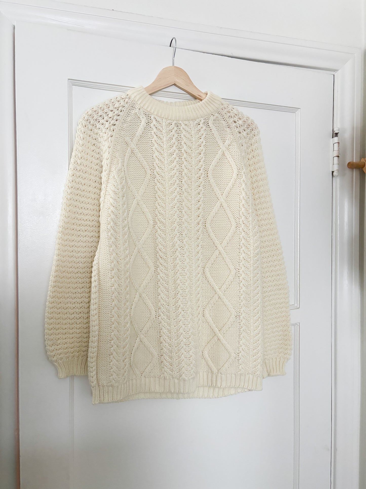 Vintage Cable Knit Sweater (L)