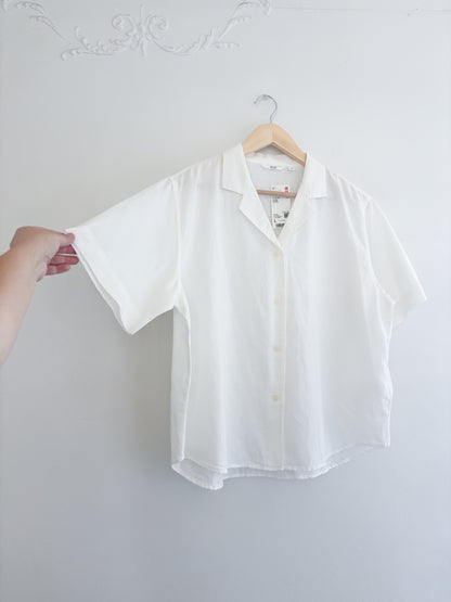 NWT Uniqlo Button Up (L)