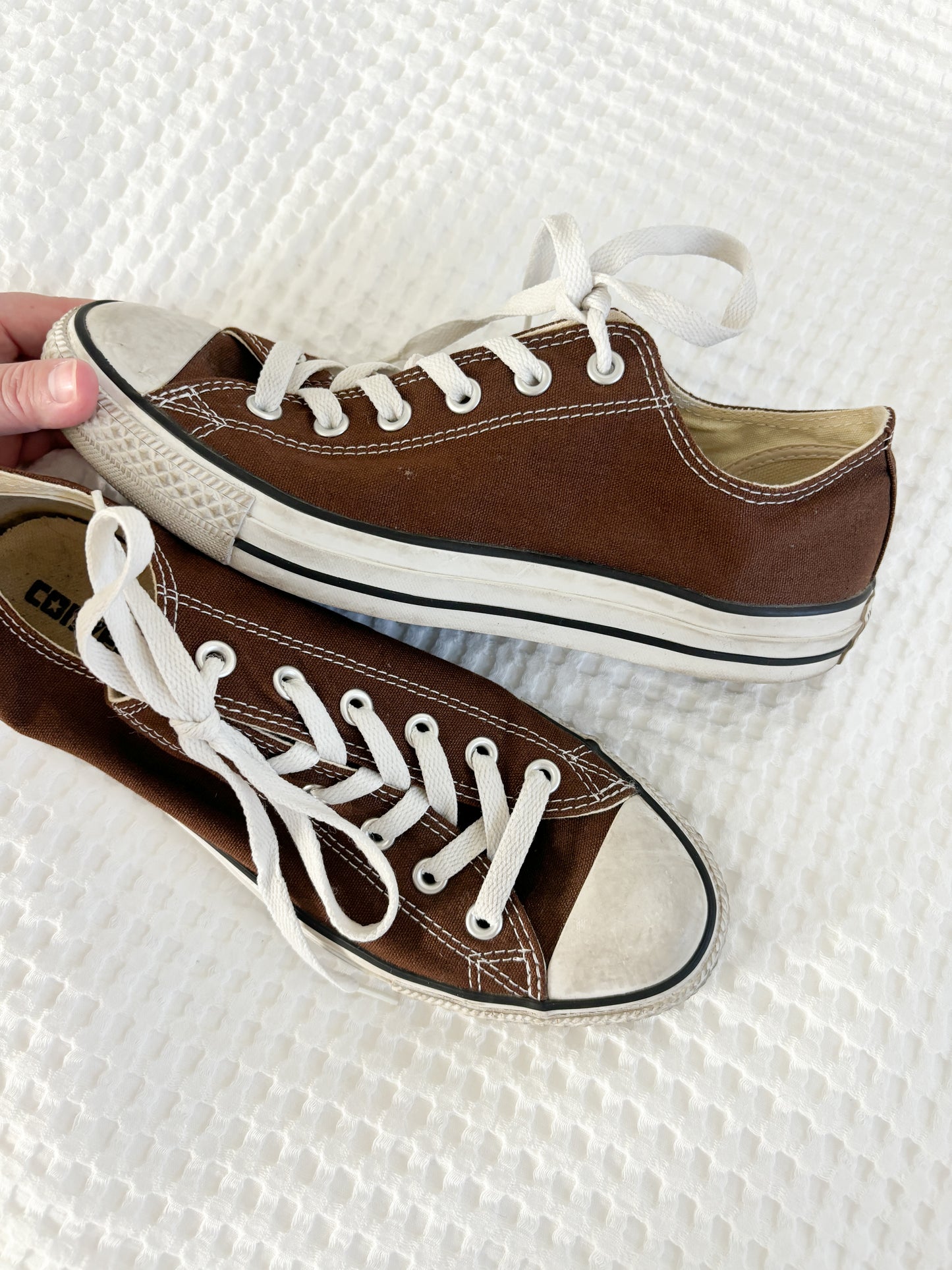 Brown low top converse