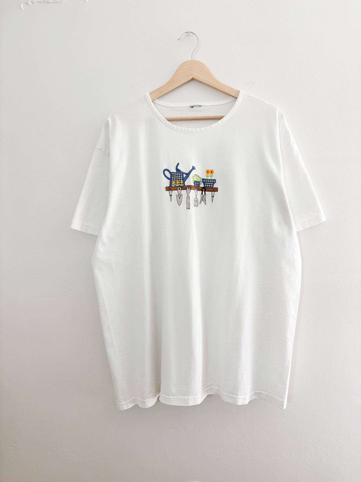 Vintage Embroidered Tee (L/XL)