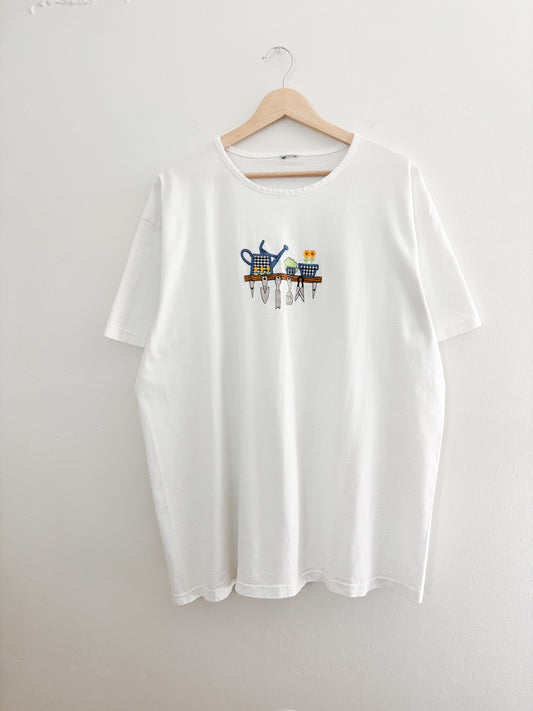 Vintage Embroidered Tee (L/XL)