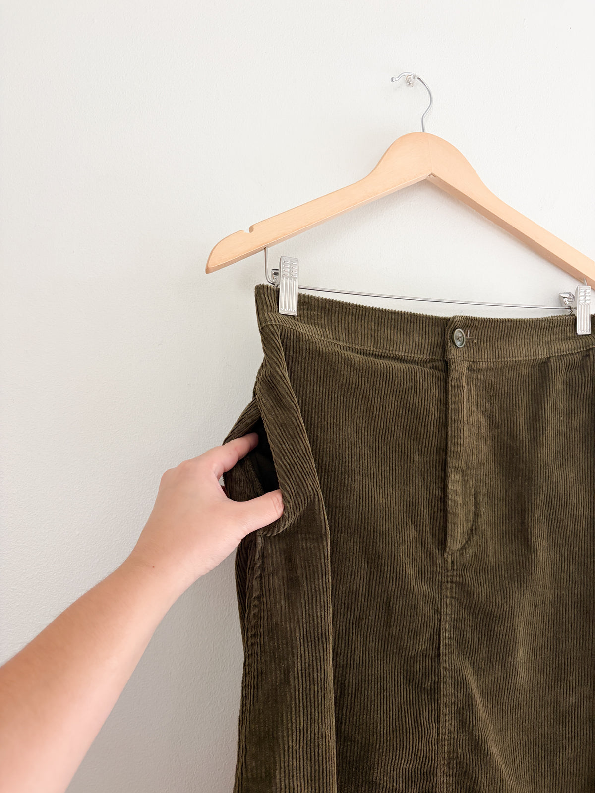 Uniqlo Green Corduroy Skirt (28”)