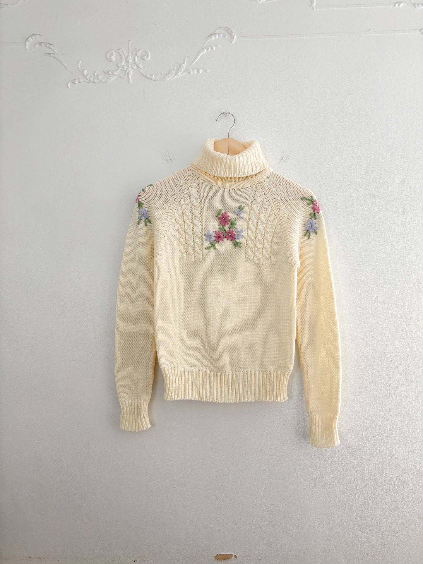 Vintage Floral Turtleneck Sweater (S)