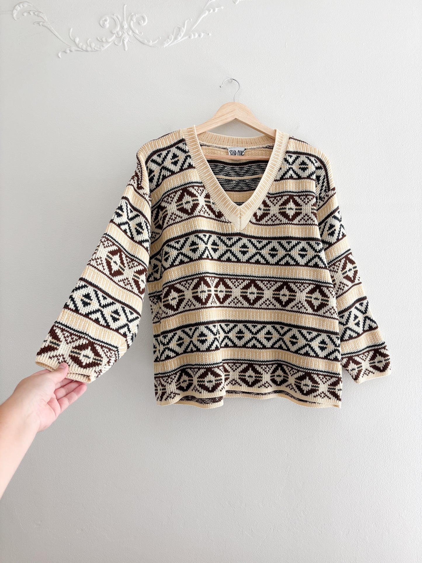Vintage V Neck Patterned Sweater