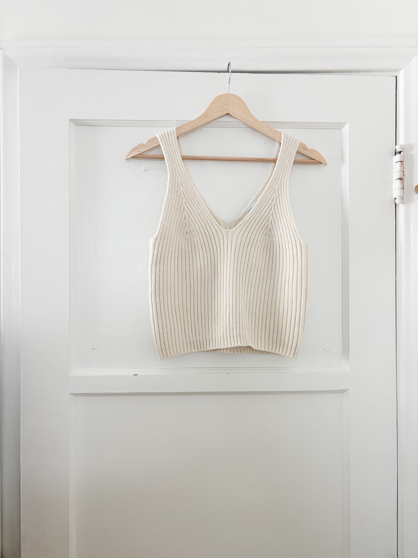 Ribbed Knit Tank (L)