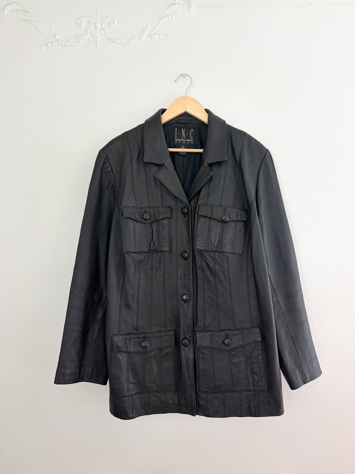 Vintage Black Leather Jacket (XXL)