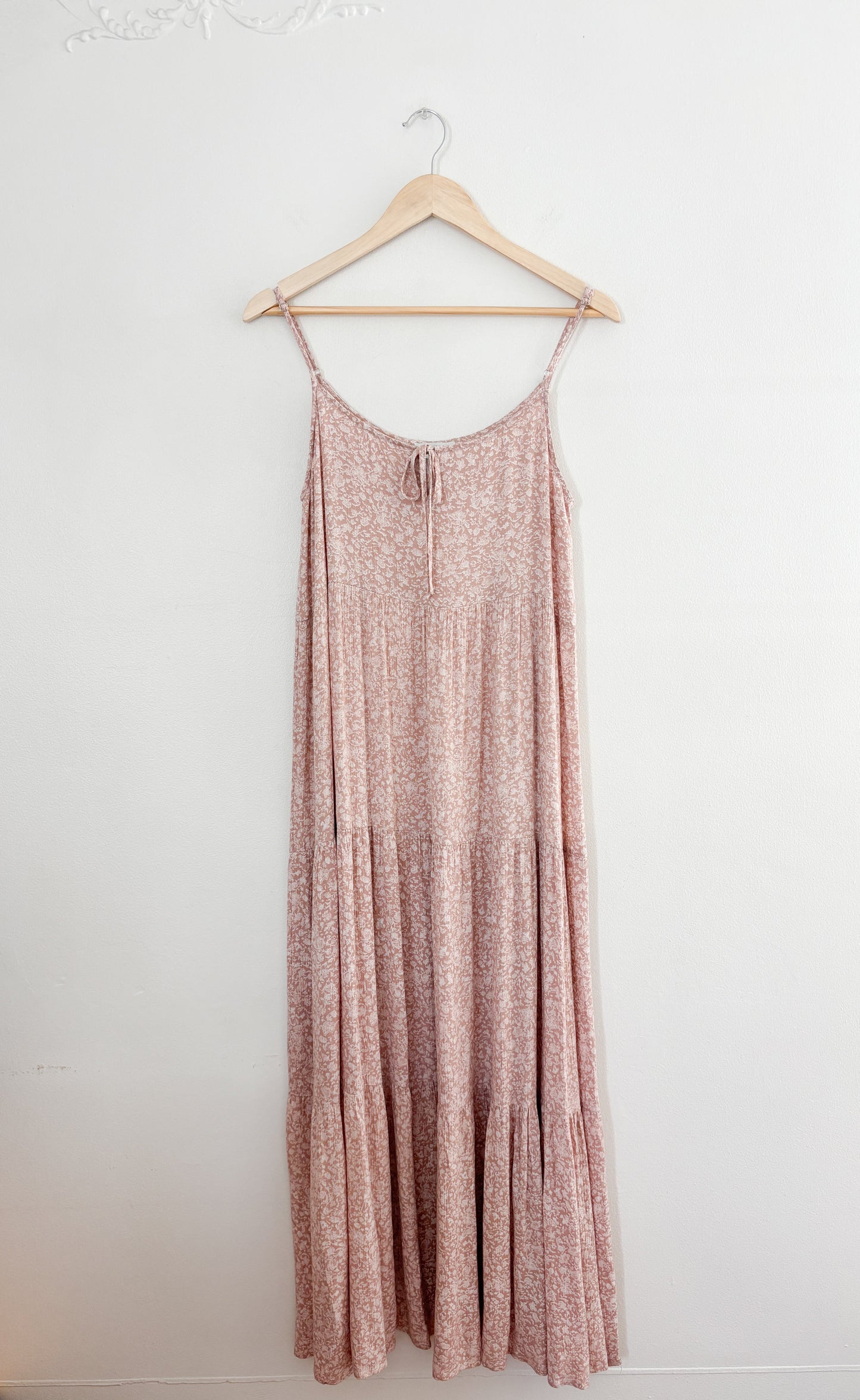 Dress Forum Pink Floral Maxi Dress (S)