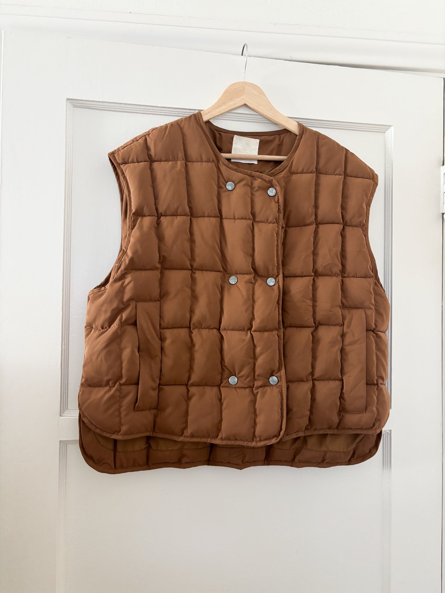 Lucky YY Brown Puffer Vest (OS)