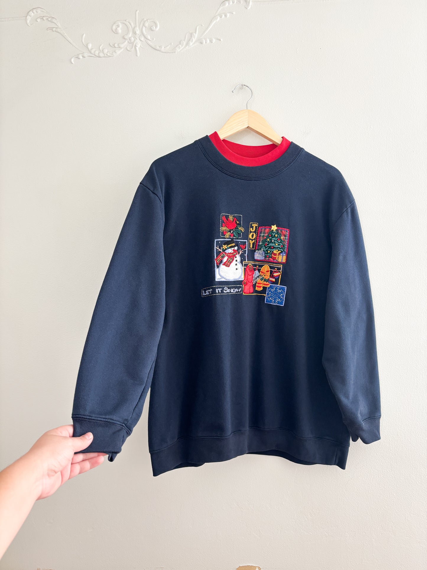 Vintage Embroidered Holiday Crewneck (XL)