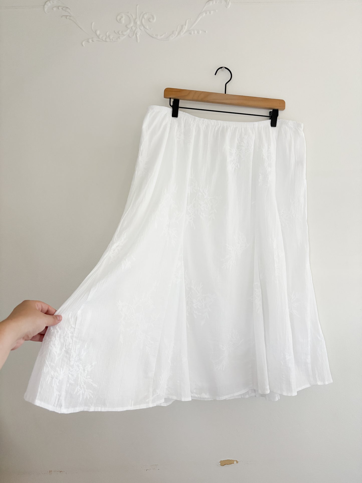 White Floral Skirt (XL)