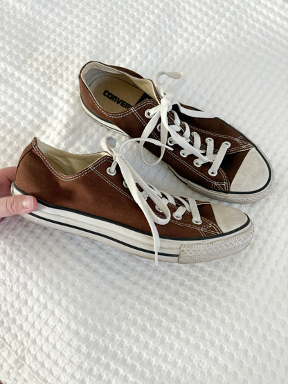 Brown low top converse