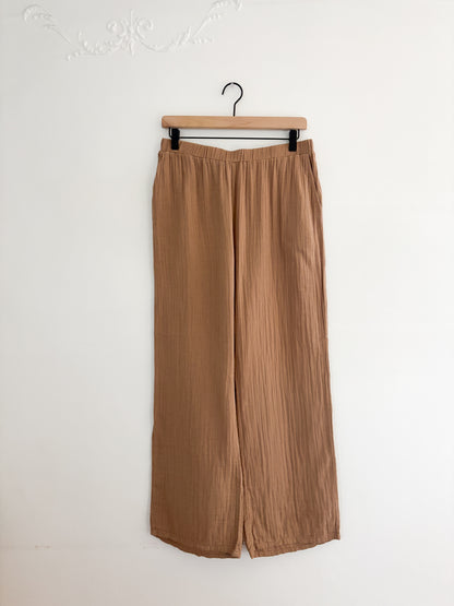 Things Between Kristy Pants (L)