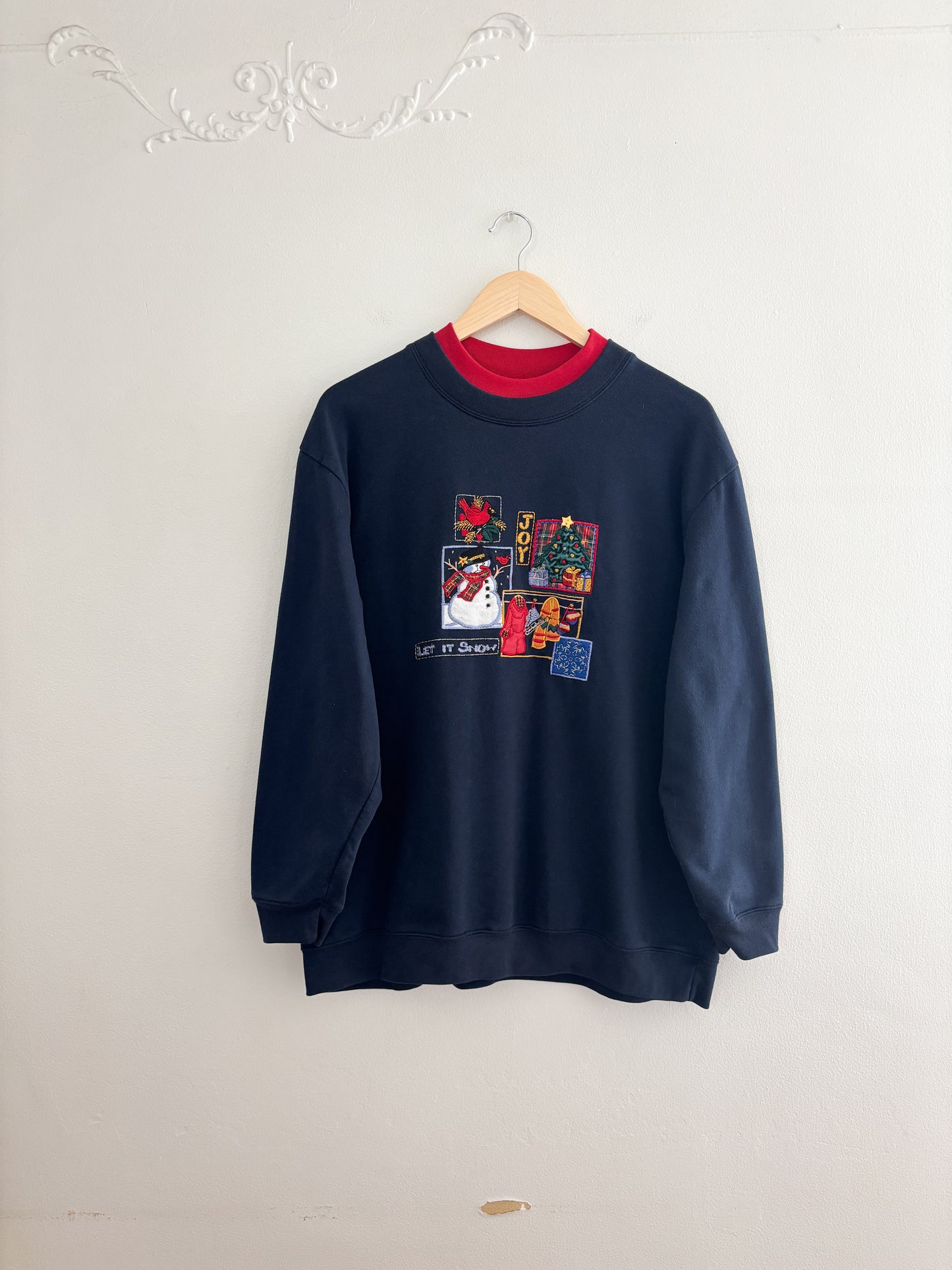 Vintage Embroidered Holiday Crewneck (XL)