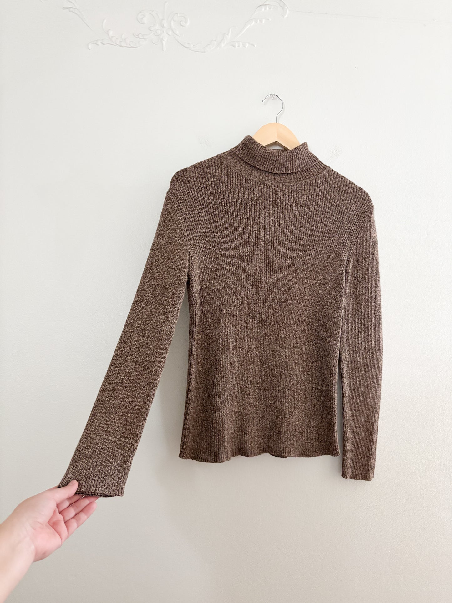Vintage Brown Ribbed Turtleneck (M)