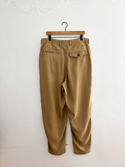Everlane Buttersoft Chino Pants (14)