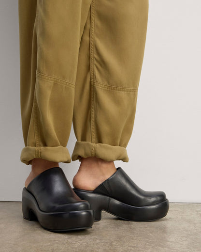 Everlane Buttersoft Chino Pants (14)