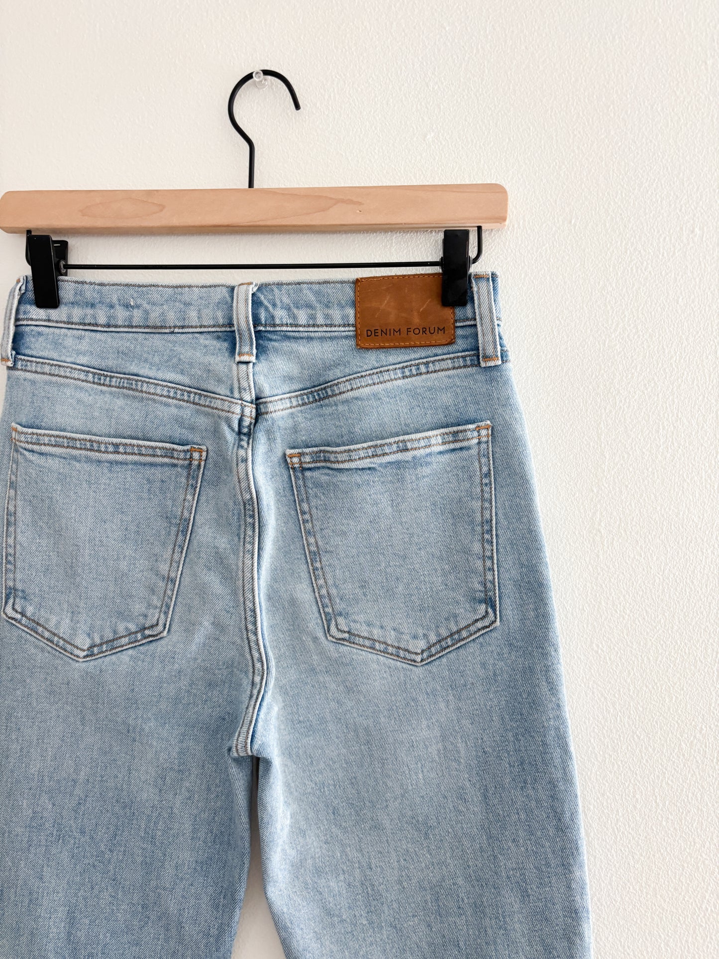 Denim Forum Arlo High Rise Straight Jeans (26)