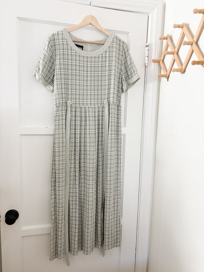 Vintage Plaid Dress (M/L)