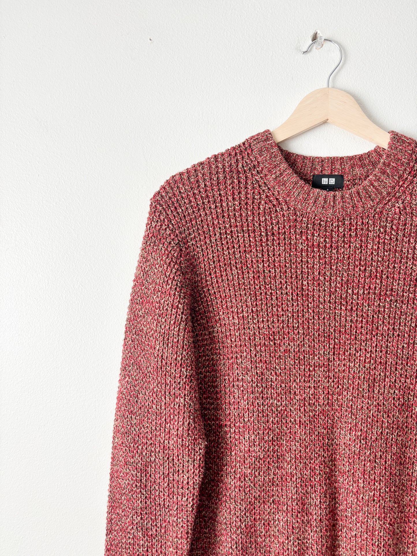 Uniqlo red heathered knit