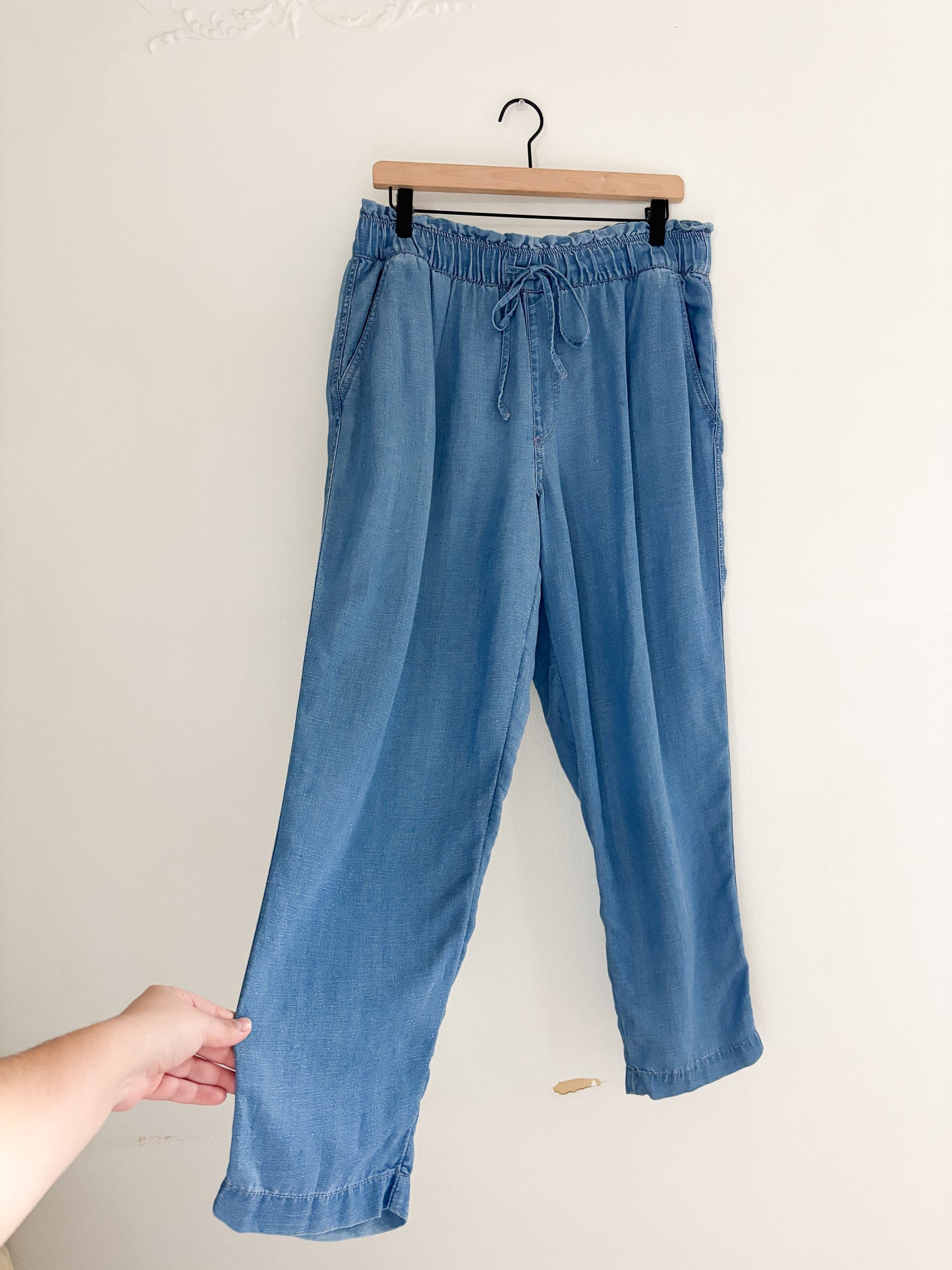 Loft Easy Chambray Pants (L)