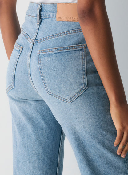 Denim Forum Arlo High Rise Straight Jeans (26)