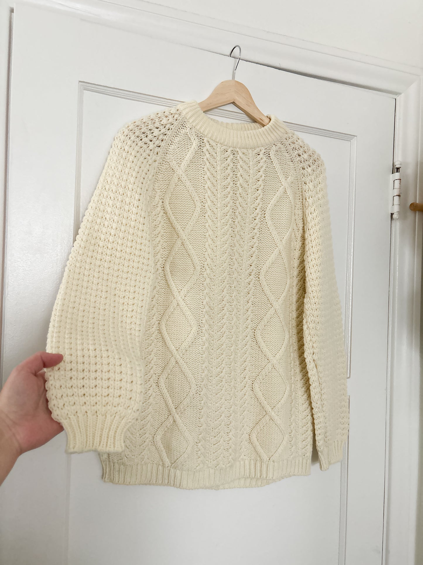 Vintage Cable Knit Sweater (L)