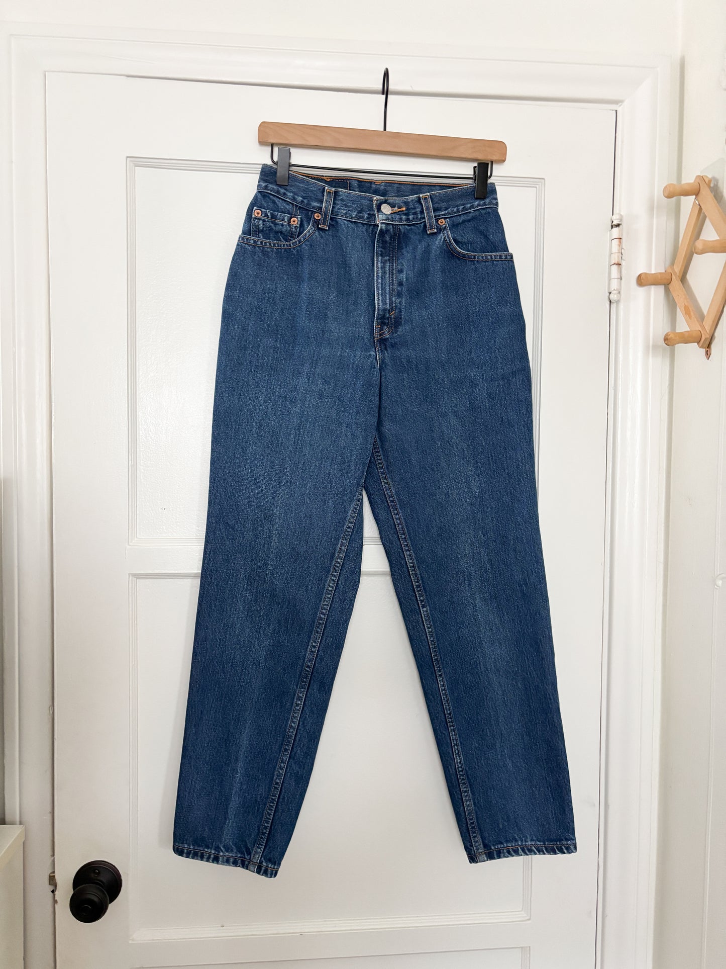 Vintage 550 Relaxed Levis Jeans (26/27”)