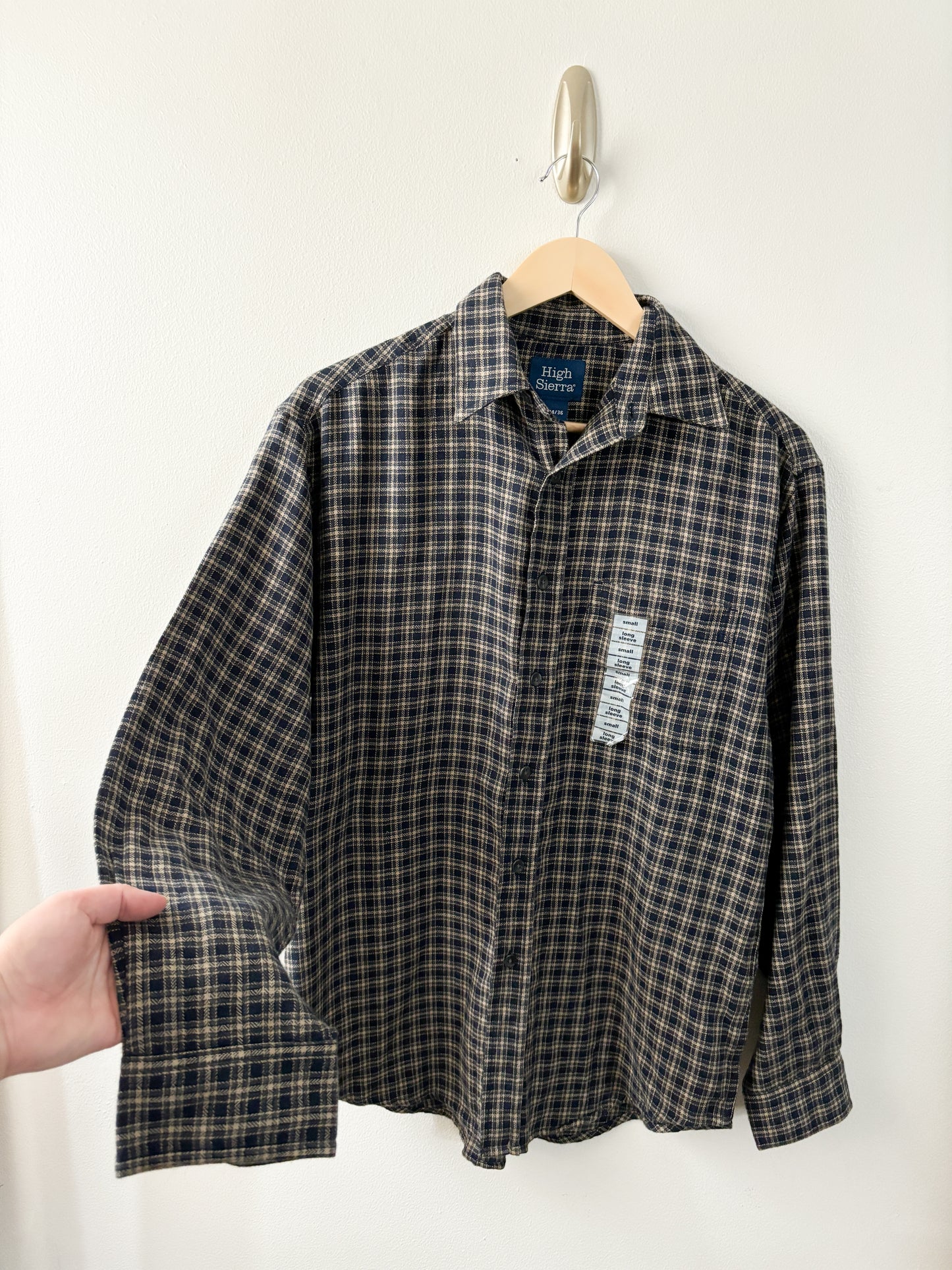NWT High Sierra Flannel (S)