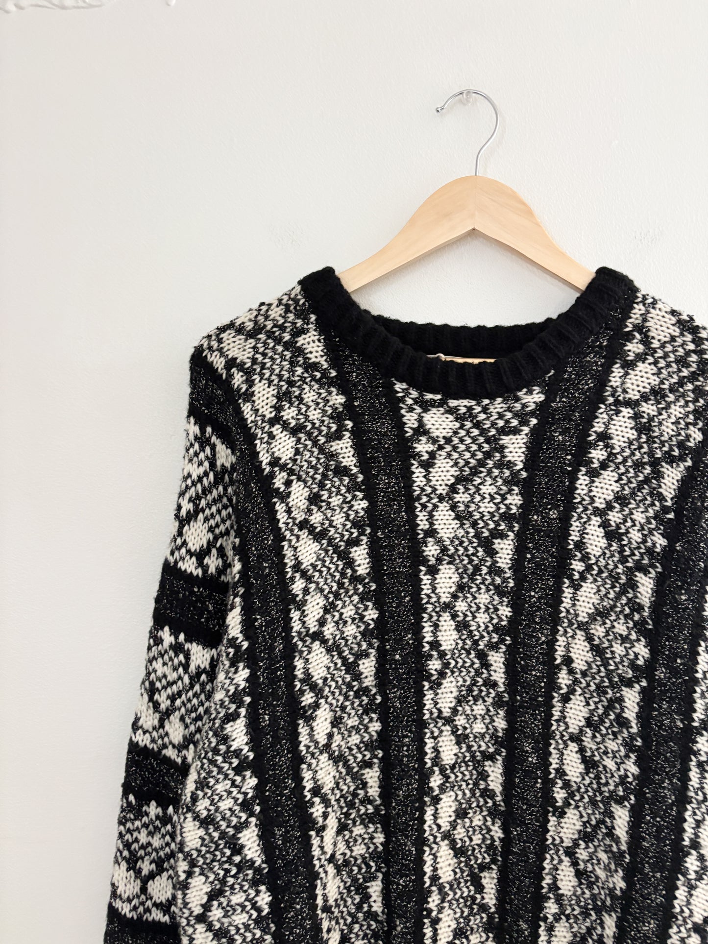 Vintage Black Patterned Sweater (M)
