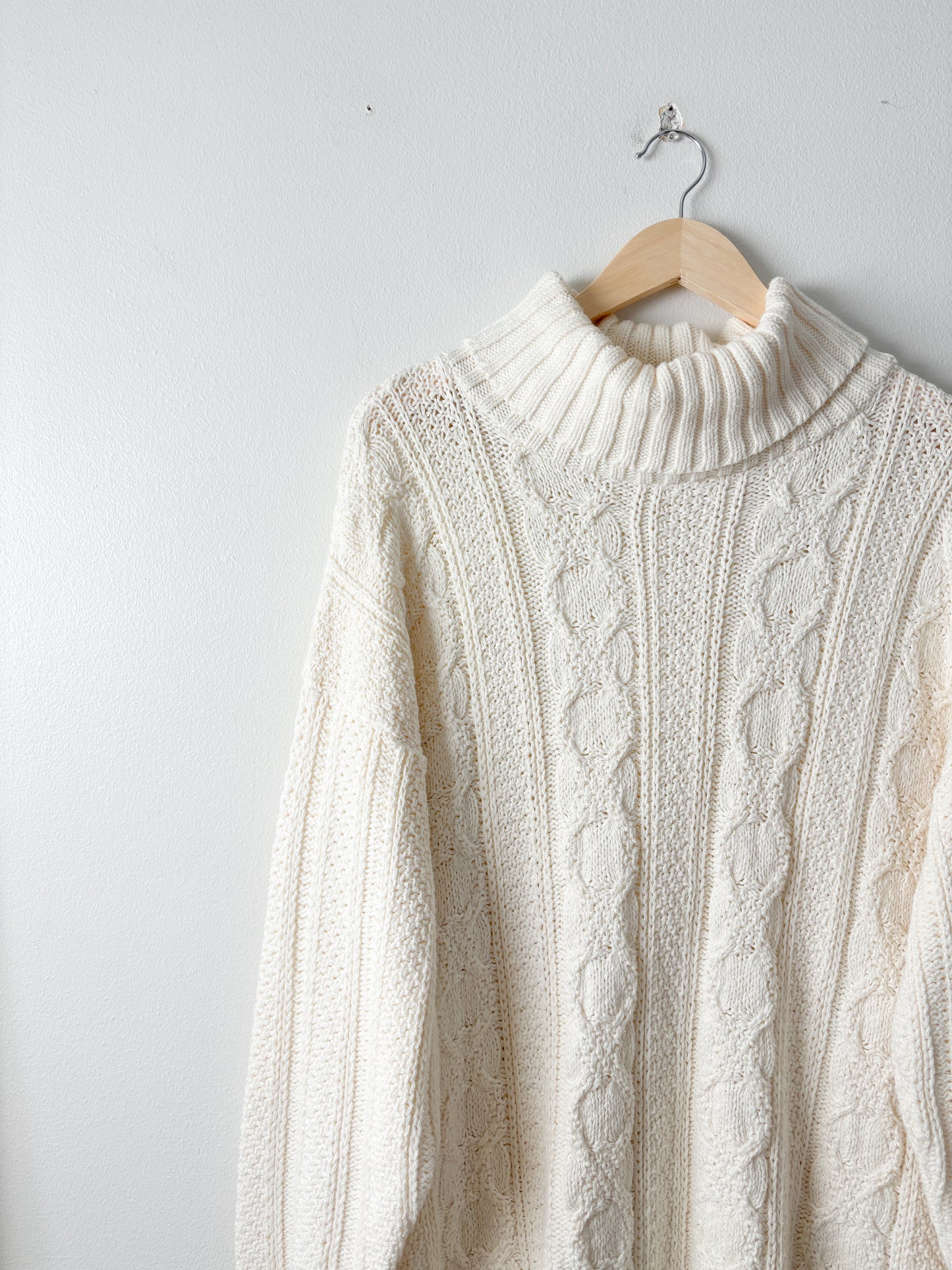 Vintage Cream turtleneck Sweater