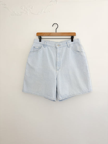 Vintage Light Wash Lee Shorts (32”)