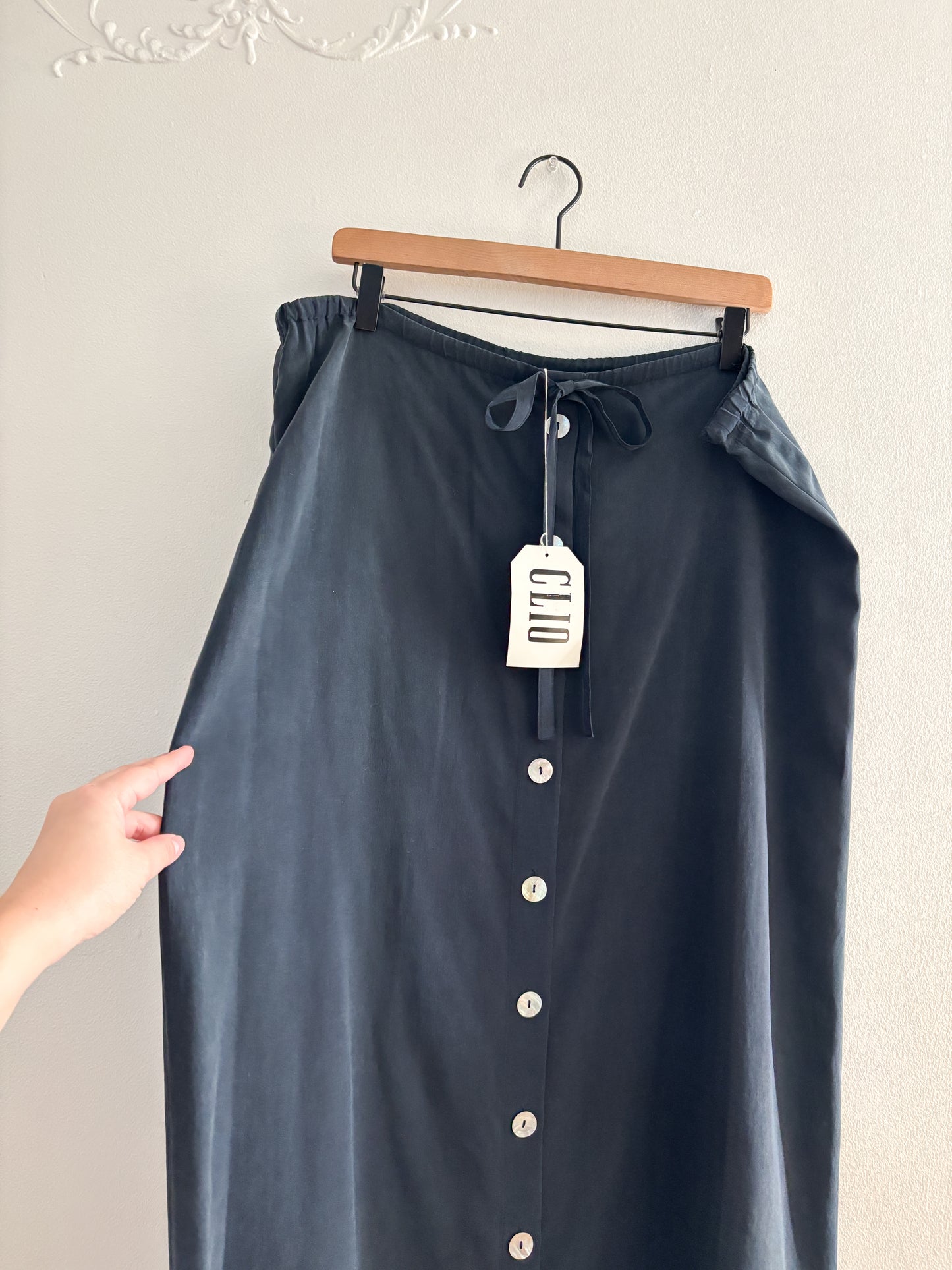 NWT Vintage Clio Silk Skirt (L/XL)