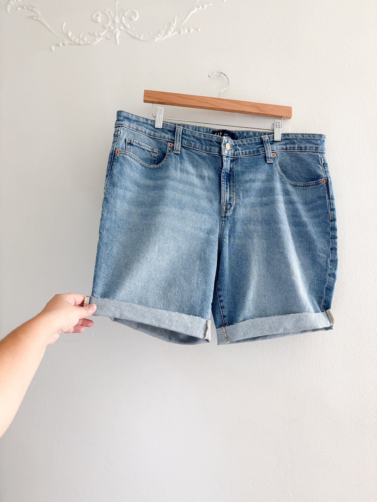 Gap Bermuda Shorts (16)