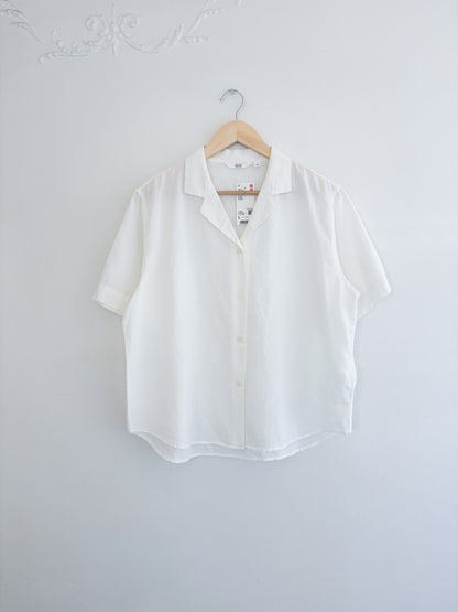 NWT Uniqlo Button Up (L)