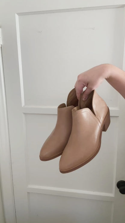 Nisolo Mia Everyday Ankle Bootie (8)